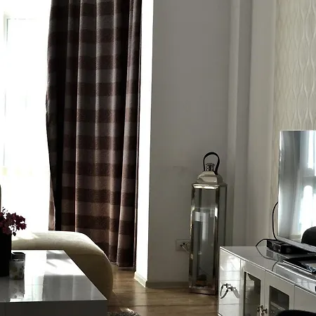 Luna Rossa * Năvodari